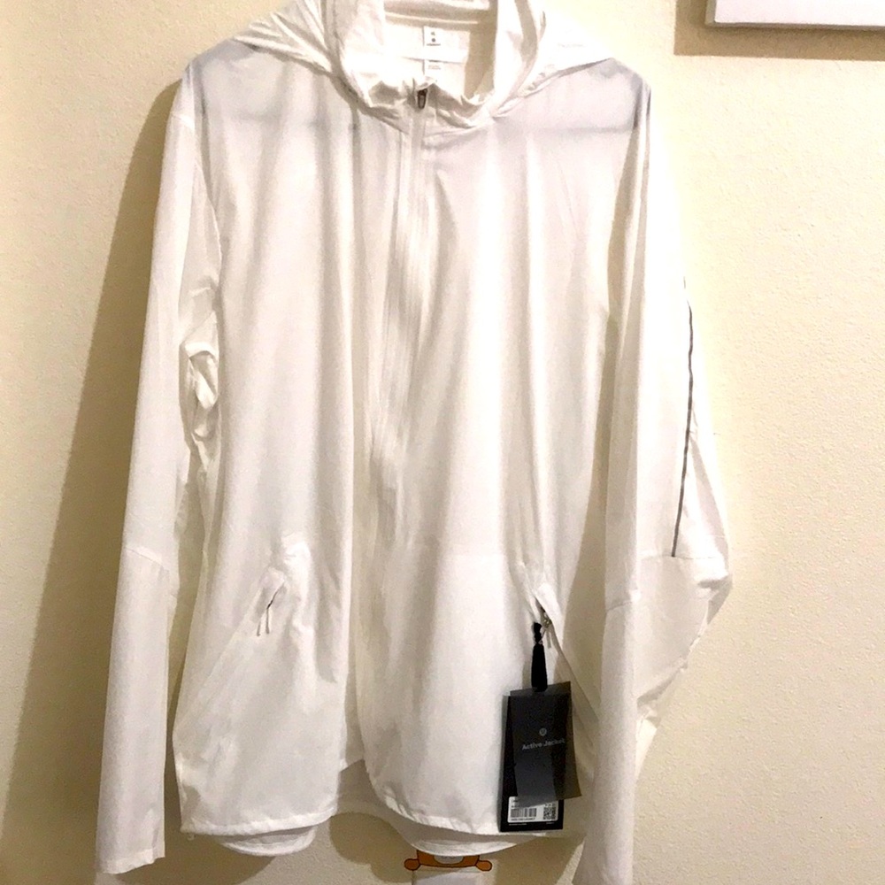Active Jacket NWT